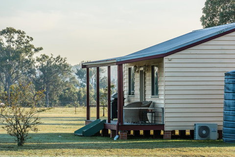Madigan Wine Country Cottages - Accommodation QLD 35