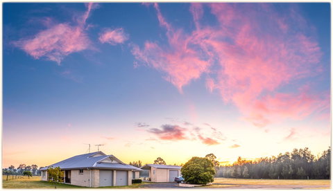 Madigan Wine Country Cottages - Accommodation QLD 30