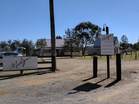 Madigan Wine Country Cottages - Accommodation QLD 3