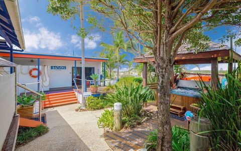 Coast Yamba - Adults Only - Accommodation QLD 4