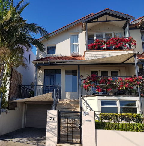 Private Room - Luxury Mosman Home - Accommodation QLD 4