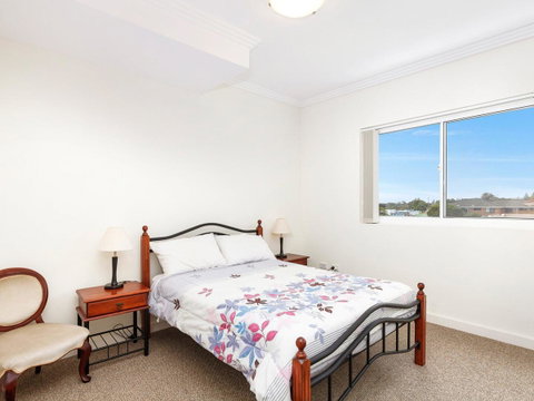 Regatta 13 - Accommodation QLD 4