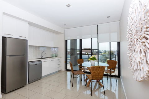 The Penthouse - Accommodation QLD 3
