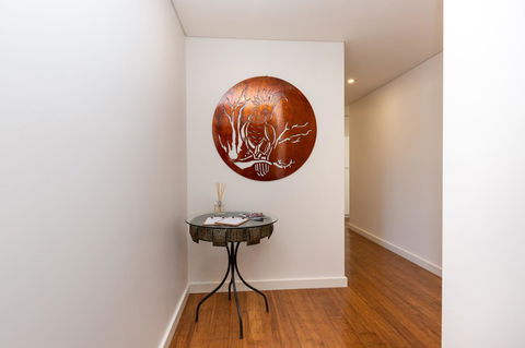 The Penthouse - Accommodation QLD 1