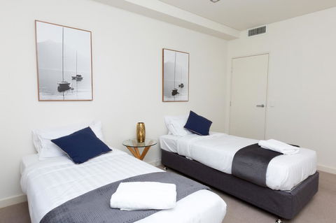 The Penthouse - Accommodation QLD 19
