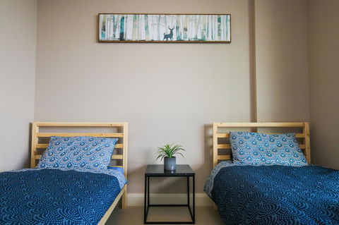 Olympic Park Sunshine 2 Bedrooms Apts With Private Parking - Accommodation QLD 19