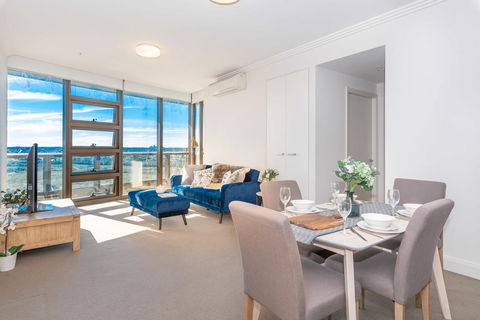 Olympic Park Sunshine 2 Bedrooms Apts With Private Parking - Accommodation QLD 25