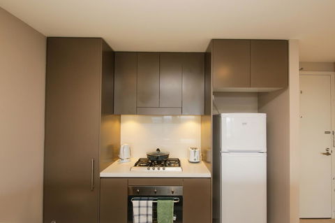 Olympic Park Sunshine 2 Bedrooms Apts With Private Parking - Accommodation QLD 7
