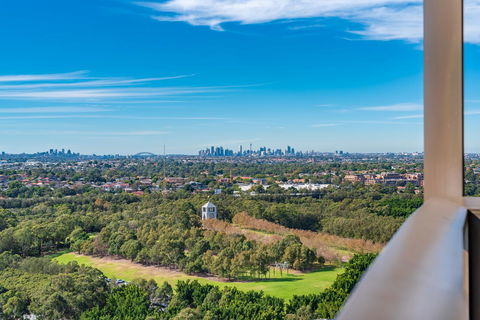 Olympic Park Sunshine 2 Bedrooms Apts With Private Parking - Accommodation QLD 20