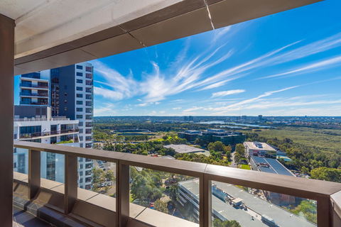 Olympic Park Sunshine 2 Bedrooms Apts With Private Parking - Accommodation QLD 0