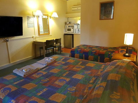Temora Motel - Accommodation QLD 3