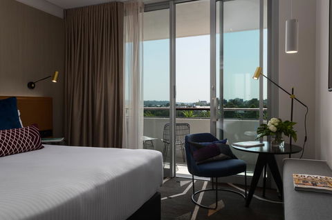 Rydges Campbelltown - Accommodation QLD 3