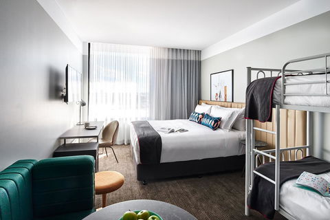 Veriu Green Square - Accommodation QLD 4