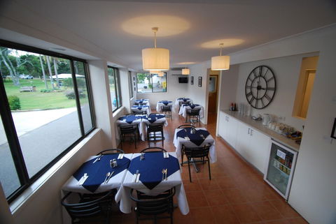 Fern Bay Motel - Accommodation QLD 24
