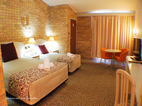 Fern Bay Motel - Accommodation QLD 44