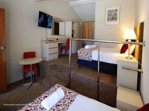 Fern Bay Motel - Accommodation QLD 42