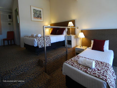 Fern Bay Motel - Accommodation QLD 41