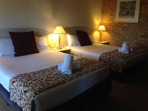 Fern Bay Motel - Accommodation QLD 11