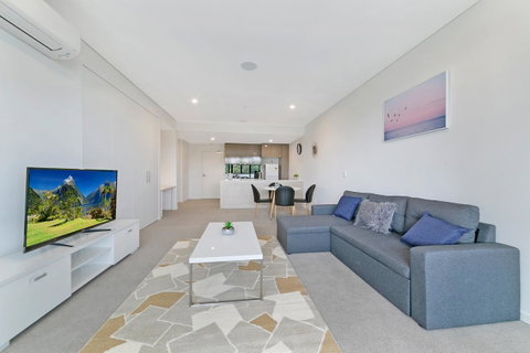 Stylish And Neat Two Bed Apartment In Wentworth Point - Accommodation QLD 1