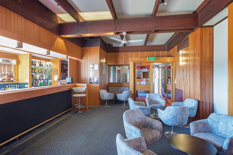 Black Dolphin Resort Motel & Apartments - Accommodation QLD 39