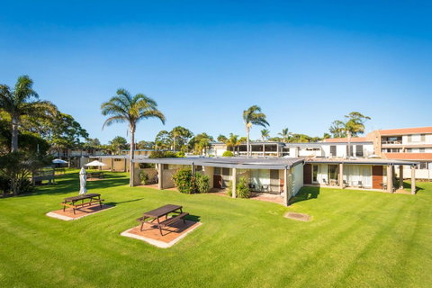 Black Dolphin Resort Motel & Apartments - Accommodation QLD 19