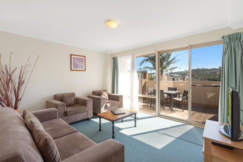 Black Dolphin Resort Motel & Apartments - Accommodation QLD 1
