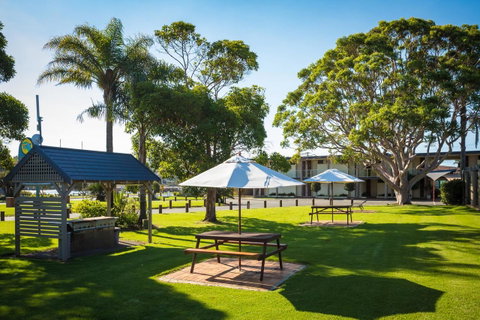 Black Dolphin Resort Motel & Apartments - Accommodation QLD 22