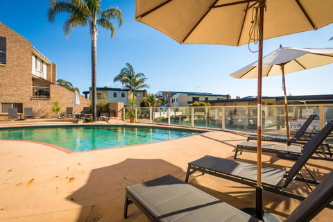 Black Dolphin Resort Motel & Apartments - Accommodation QLD 23
