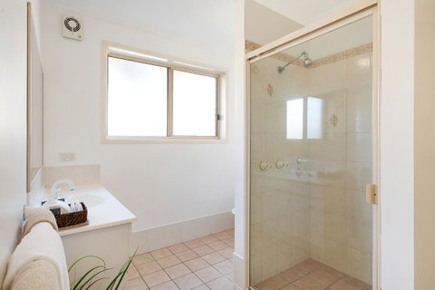 Black Dolphin Resort Motel & Apartments - Accommodation QLD 3