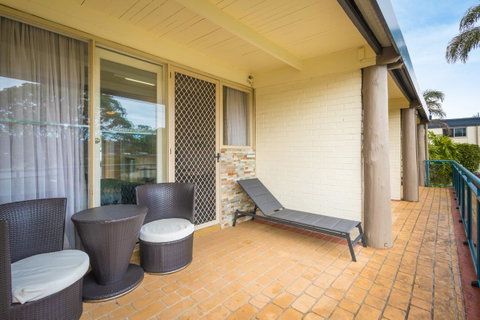 Black Dolphin Resort Motel & Apartments - Accommodation QLD 9