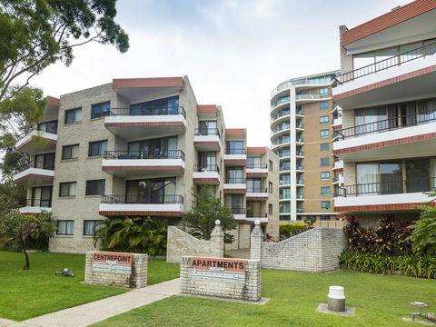 Centrepoint 10 - Accommodation QLD 4