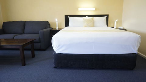 Highway Motor Inn Taree - Accommodation QLD 14