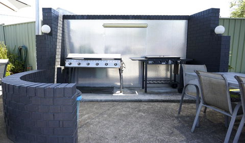 Highway Motor Inn Taree - Accommodation QLD 31