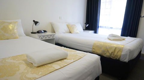 Highway Motor Inn Taree - Accommodation QLD 8