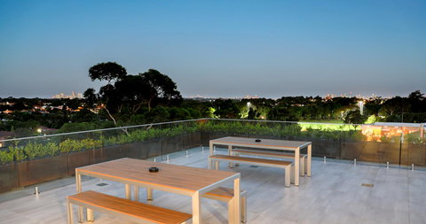 Studio 8 Residences - Adults Only - Accommodation QLD 6