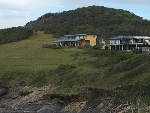OceanScape Luxury Beachfront Villas - Accommodation QLD 11