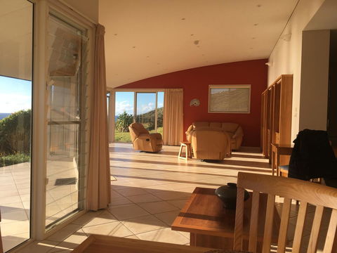 OceanScape Luxury Beachfront Villas - Accommodation QLD 10