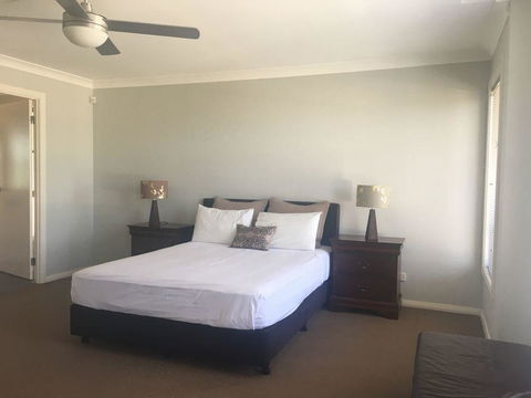 Sydney Amazing Holiday Home Bridal BnB - Accommodation QLD 8