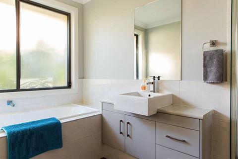 Sydney Amazing Holiday Home Bridal BnB - Accommodation QLD 9