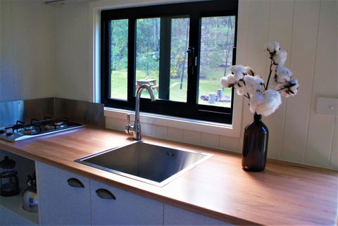 Christopher Tiny House - Accommodation QLD 8