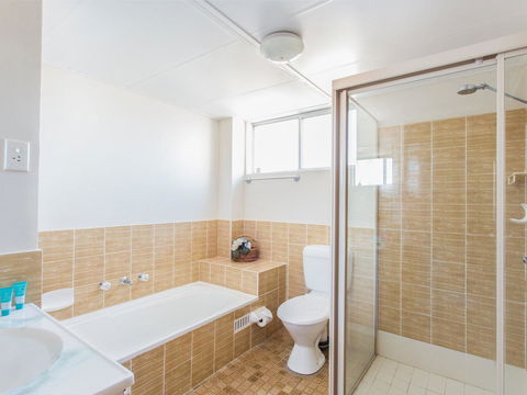 Aquarius 9 - Accommodation QLD 12