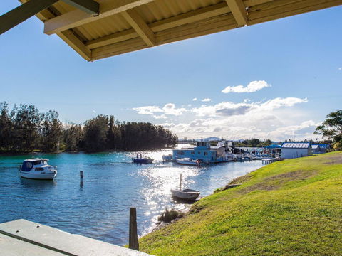 Aquarius 9 - Accommodation QLD 6