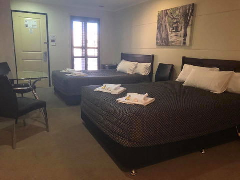 Balranald Club Motel - Accommodation QLD 0