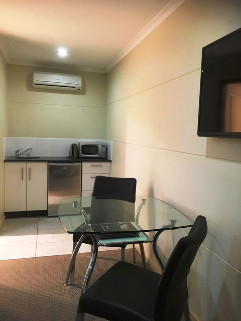 Balranald Club Motel - Accommodation QLD 9