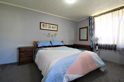 Beachfront 3, 25 Willow Street - Accommodation QLD 9