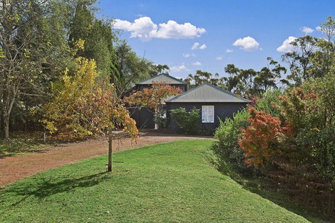 Mountainside B & B - Accommodation QLD 22