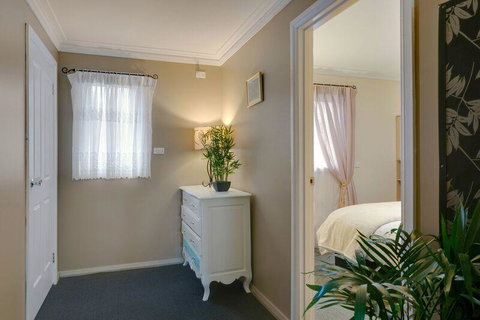 Mountainside B & B - Accommodation QLD 25