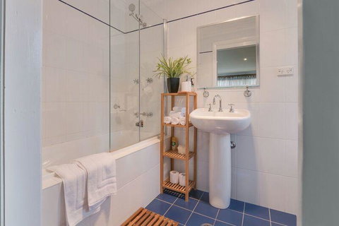 Mountainside B & B - Accommodation QLD 5