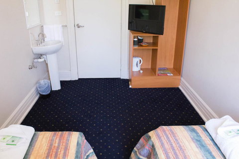 Gardners Inn Hotel - Accommodation QLD 18