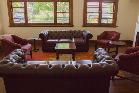 Gardners Inn Hotel - Accommodation QLD 12